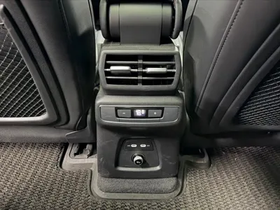 Audi Q4 e-tron 2024, 67000 км, за 18836.27 USD - фото 20