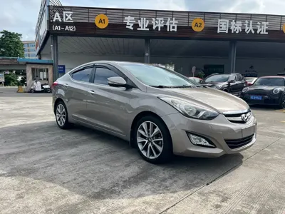 Hyundai Elantra Langdong 2015, 98000 км, за 2942.85 USD