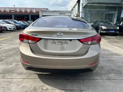 Hyundai Elantra Langdong 2015, 98000 км, за 2942.85 USD