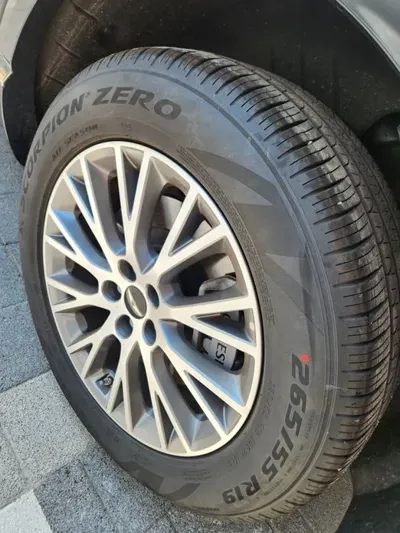 Genesis GV80 2025, 20446 км, за 735.2 USD