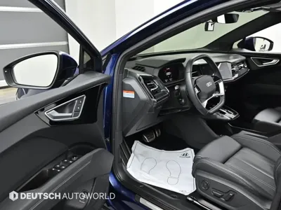 Audi Q4 e-tron 2023, 39164 км, за 28225.83 USD - фото 11