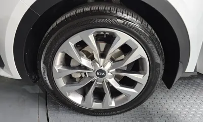 Kia Sorento 2021, 107012 км, за 16214.1 USD