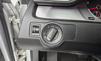 Volkswagen CC 2015, 120228 км, за 4228.47 USD - фото 14