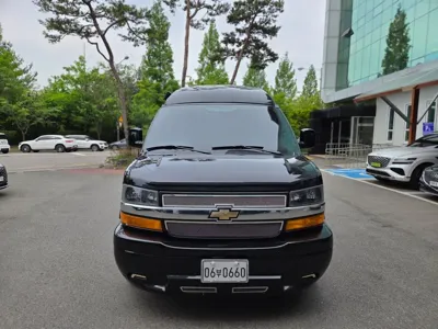Chevrolet Express Van 2016, 39457 км, за 20195.45 USD