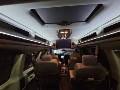 Chevrolet Express Van 2016, 39457 км, за 20195.45 USD - фото 7