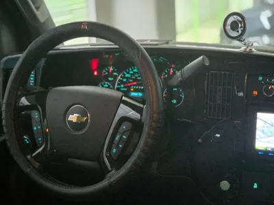 Chevrolet Express Van 2016, 39457 км, за 20195.45 USD - фото 9