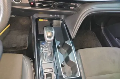 Toyota Camry 2024, 26400 км, за 22874 USD - фото 16