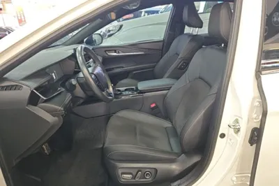 Toyota Camry 2024, 26400 км, за 22874 USD - фото 17