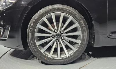 Kia K7 2013, 189008 км, за 3277.72 USD