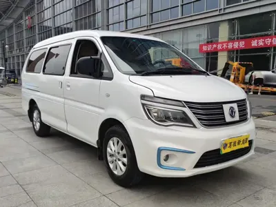 Fengxing Lingzhi New Energy 2021, 130000 км, за 5709.13 USD