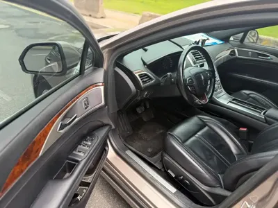 Lincoln MKZ 2018, 83000 км, за 8416.55 USD - фото 8