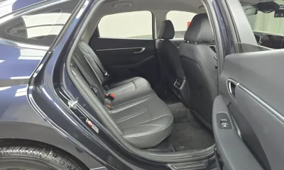 Hyundai Sonata 2021, 81473 км, за 9051.87 USD - фото 12