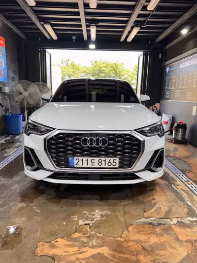 Audi Q3 2023, 51000 км, за 656419.86 USD