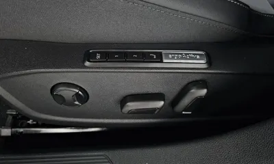 Volkswagen Golf 2025, 5317 км, за 23106.21 USD - фото 33