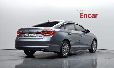 Hyundai Sonata 2017, 161498 км, за 3907.28 USD