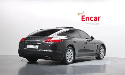Porsche Panamera 2012, 92193 км, за 12421.54 USD