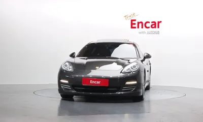 Porsche Panamera 2012, 92193 км, за 12421.54 USD