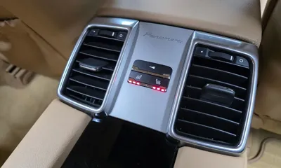 Porsche Panamera 2012, 92193 км, за 12421.54 USD - фото 18
