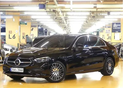 Mercedes-Benz C-Class · 2025 год
