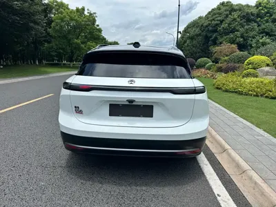 Nio ES6 2023, 71000 км, за 26973.81 USD