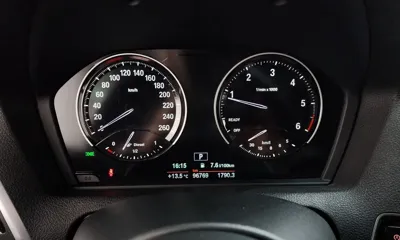 BMW 1-Series 2018, 96769 км, за 13266.05 USD - фото 8