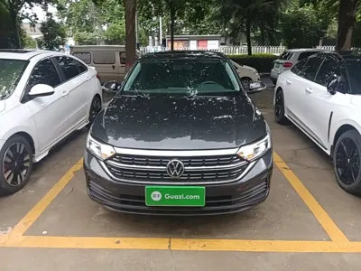 Volkswagen Sagitar 2024, 17000 км, за 11756.69 USD