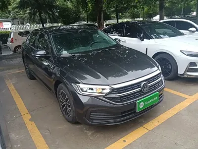 Volkswagen Sagitar 2024, 17000 км, за 11756.69 USD