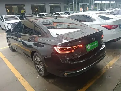 Volkswagen Sagitar 2024, 17000 км, за 11756.69 USD
