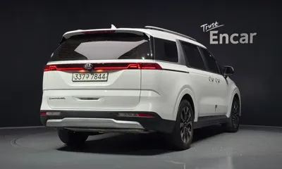 Kia Canival 2021, 77094 км, за 14966.52 USD