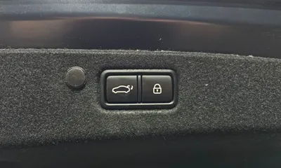 Hyundai Grandeur 2020, 99925 км, за 15688.59 USD - фото 33