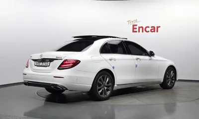 Mercedes-Benz E-Class 2019, 122865 км, за 15534.12 USD