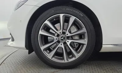 Mercedes-Benz E-Class 2019, 122865 км, за 15534.12 USD