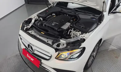 Mercedes-Benz E-Class 2019, 122865 км, за 15534.12 USD - фото 6