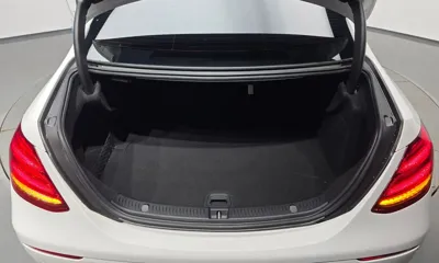 Mercedes-Benz E-Class 2019, 122865 км, за 15534.12 USD - фото 19