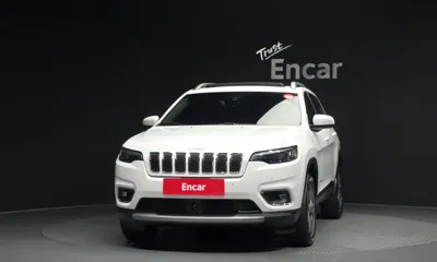 Jeep Cherokee 2020, 126869 км, за 8645.9 USD
