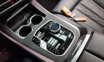 BMW X5 2024, 17218 км, за 61087.73 USD - фото 9