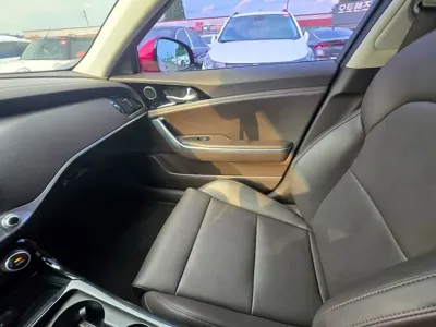 Kia Stinger 2019, 73105 км, за 9637.3 USD - фото 15