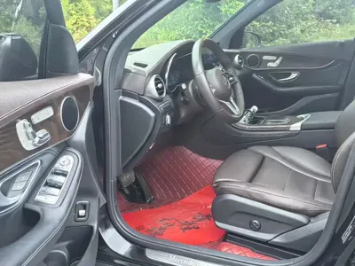 Mercedes-Benz GLC 2020, 109000 км, за 24984.8 USD