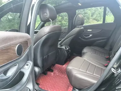 Mercedes-Benz GLC 2020, 109000 км, за 24984.8 USD