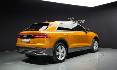 Audi Q8 2021, 56145 км, за 45914.33 USD