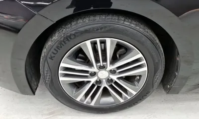 Hyundai Grandeur 2014, 171904 км, за 3106.2 USD