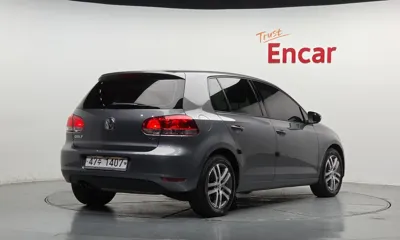 Volkswagen Golf 2012, 103186 км, за 2953.92 USD