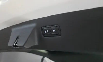 Hyundai Santafe 2024, 28533 км, за 25981.63 USD - фото 30