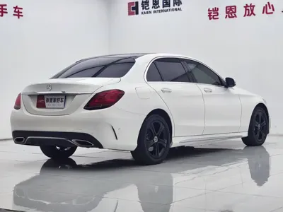 Mercedes-Benz C-Class 2019, 48000 км, за 16908.84 USD