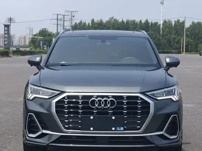 Audi Q3 2022, 35000 км, за 29987.65 USD