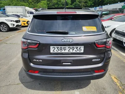 Jeep Compass 2019, 60222 км, за 7345.77 USD