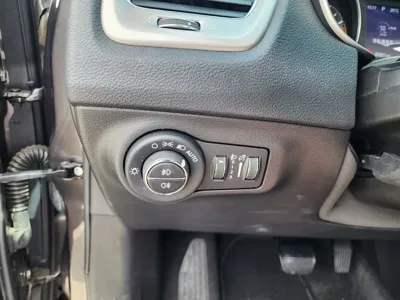 Jeep Compass 2019, 60222 км, за 7345.77 USD - фото 17