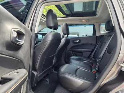 Jeep Compass 2019, 60222 км, за 7345.77 USD - фото 19