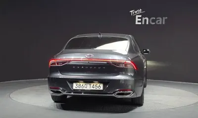 Hyundai Grandeur 2022, 85494 км, за 14769.59 USD