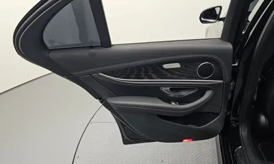 Mercedes-Benz E-Class 2021, 65443 км, за 24429.98 USD - фото 25